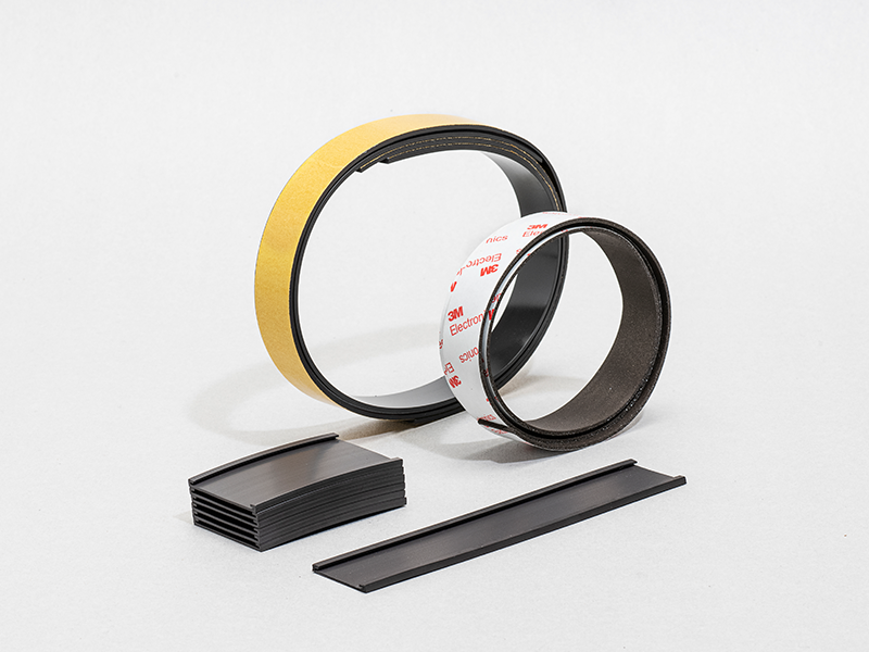 Flexible magnetic rubber